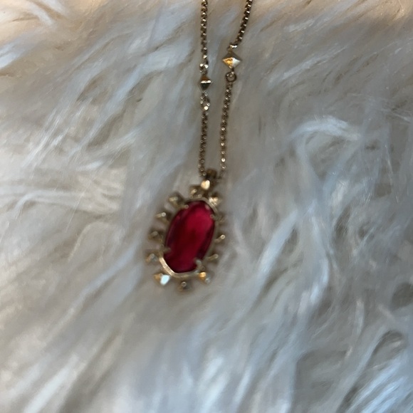 Elegant Gold Kendra Scott Brett Necklace with Red Pendant - Picture 4 of 7